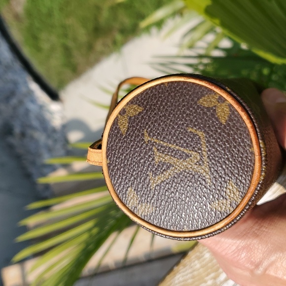 LOUIS VUITTON MONO MINI PAPILLON - Picture 12 of 15